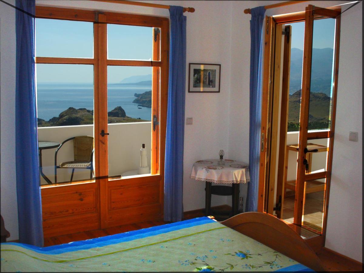 Venus Hill Studio With Private Pool By The Sea Hotel Damnoni Exterior photo